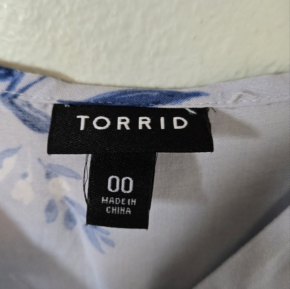 Torrid Blue Floral Faux Wrap Dress Size 00 - Picture 5 of 8